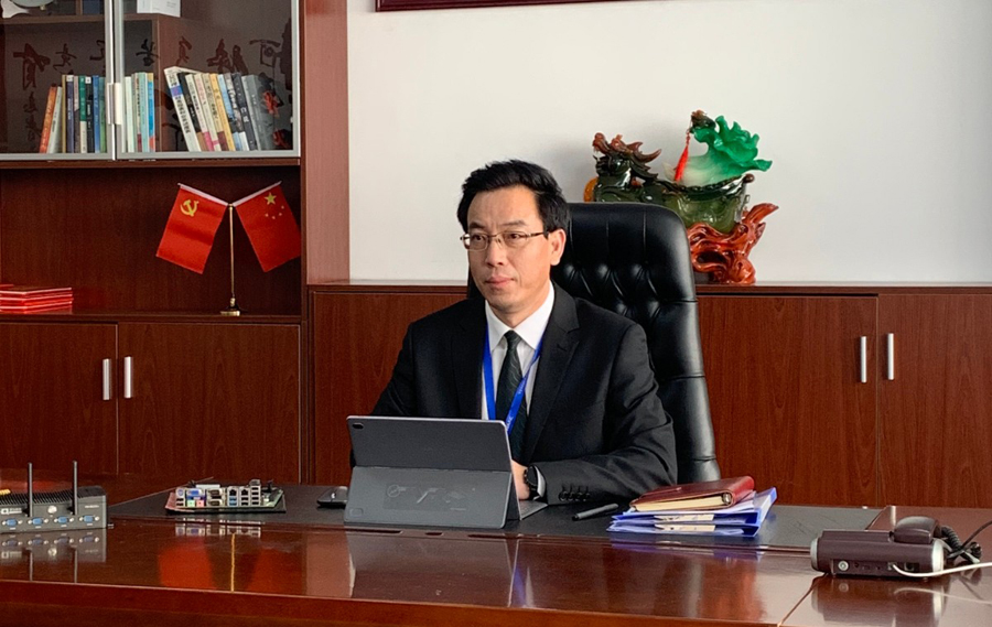 【轉(zhuǎn)載】人物專(zhuān)訪｜黃勇：老實(shí)巴交的“搬磚工”